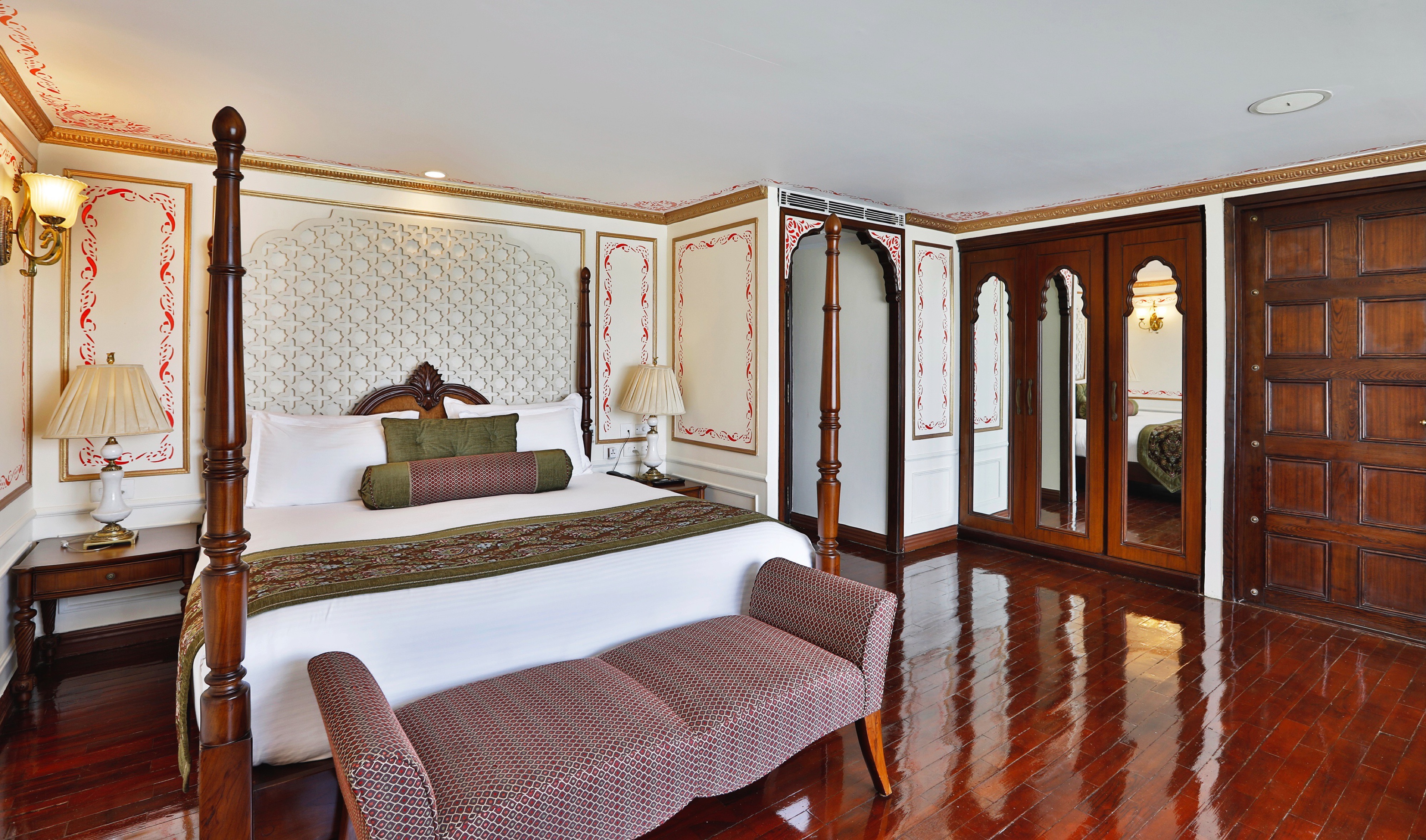 Maharaja Suite